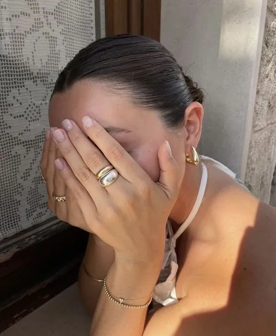 More Rings, More Stylish! How to Stack Rings in 2024