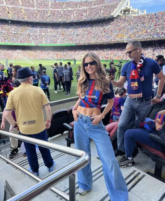 What to Wear to a Soccer Game — A Guide To Football Fan's Wardrobe!