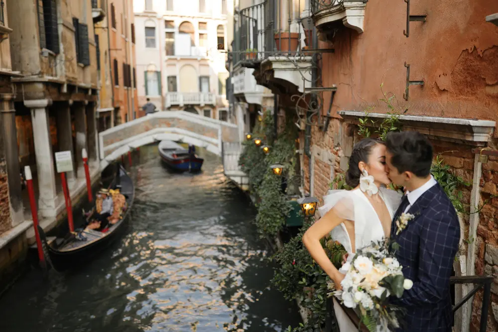 7 Things You Absolutely Need For Your Wedding Day (That Are Not A White Dress)