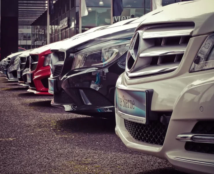 Luxury Car Rental: Book Yourself a Ride to Remember!