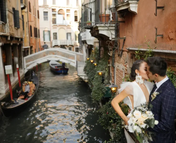 7 Things You Absolutely Need For Your Wedding Day (That Are Not A White Dress)