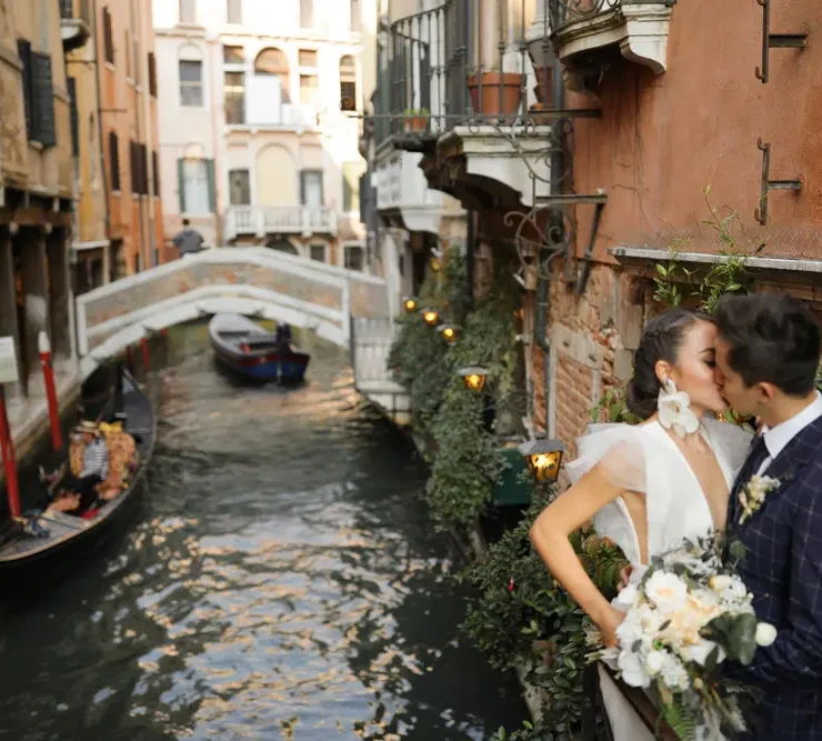7 Things You Absolutely Need For Your Wedding Day (That Are Not A White Dress)