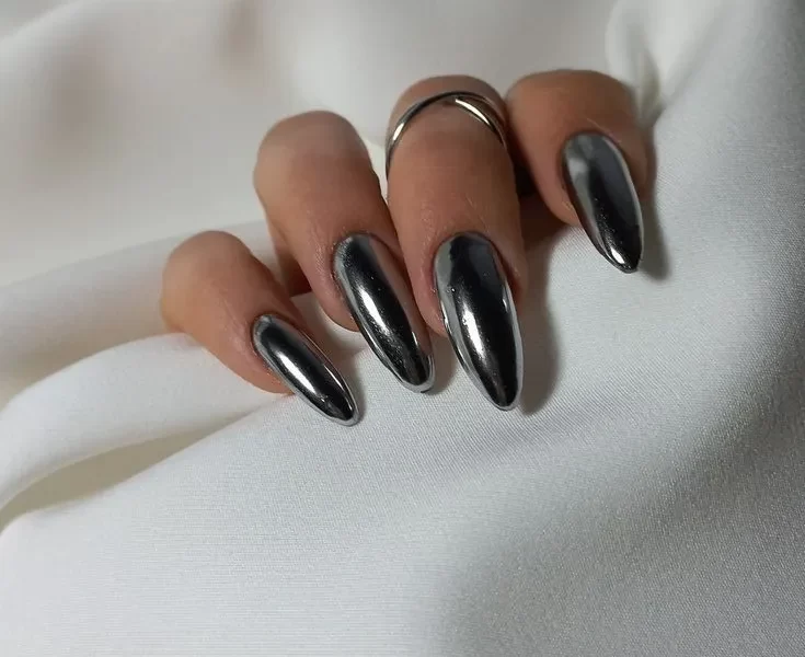 The Ultimate Guide to 2024's Hottest Metallic Nail Designs