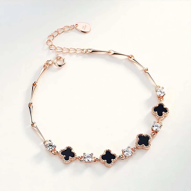 The Ultimate Guide to Wear Statement Jewelry Like KPOP Queens