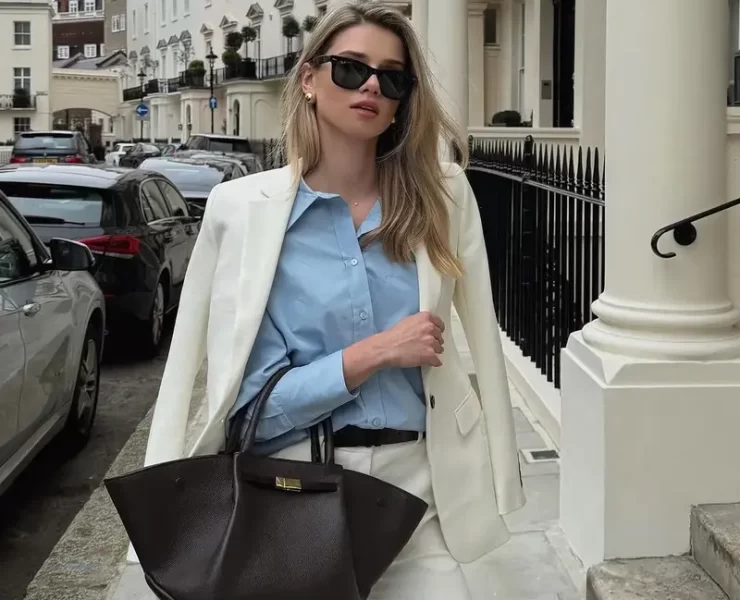 I Found The 6 Timeless Tote Bags For Office Girl That Fit Your Laptop