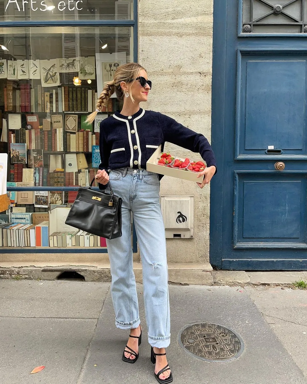 4 Outfit Formulas: How to Dress Stylish for the Office In 2024
