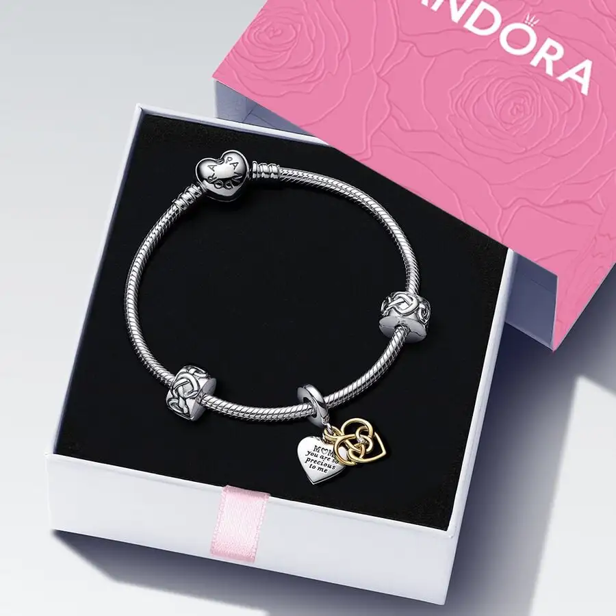 Chic Jewelry Trend — Why Charm Bracelets Are the Hottest Accessory in 2024?