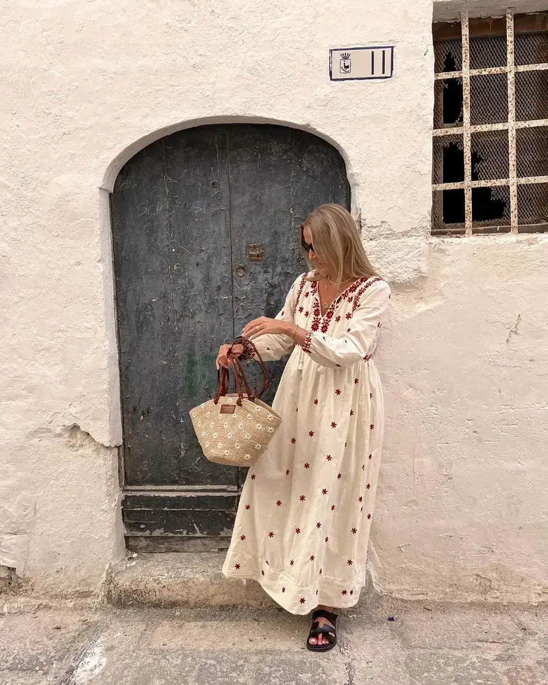 Flowy and Fabulous – How to Style a Boho Maxi Dress in 2024!
