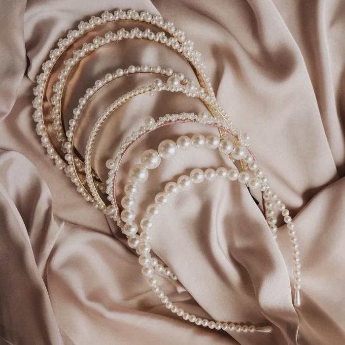 Pearlcore Chic: How to Wear the Trend into Your Style