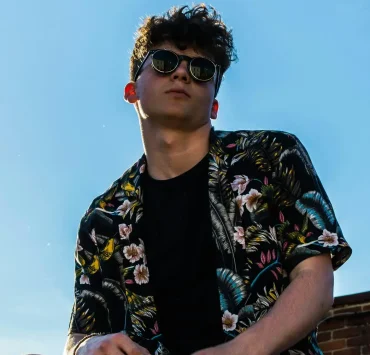 How To Pull Off A Hawaiian Shirt With Effortless Style