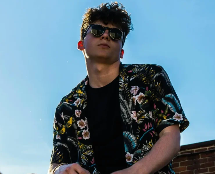 How To Pull Off A Hawaiian Shirt With Effortless Style