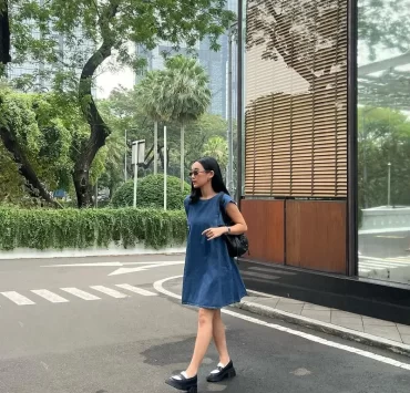 Denim Dress, Done Right: 7 Chic Ways to Wear It in 2024
