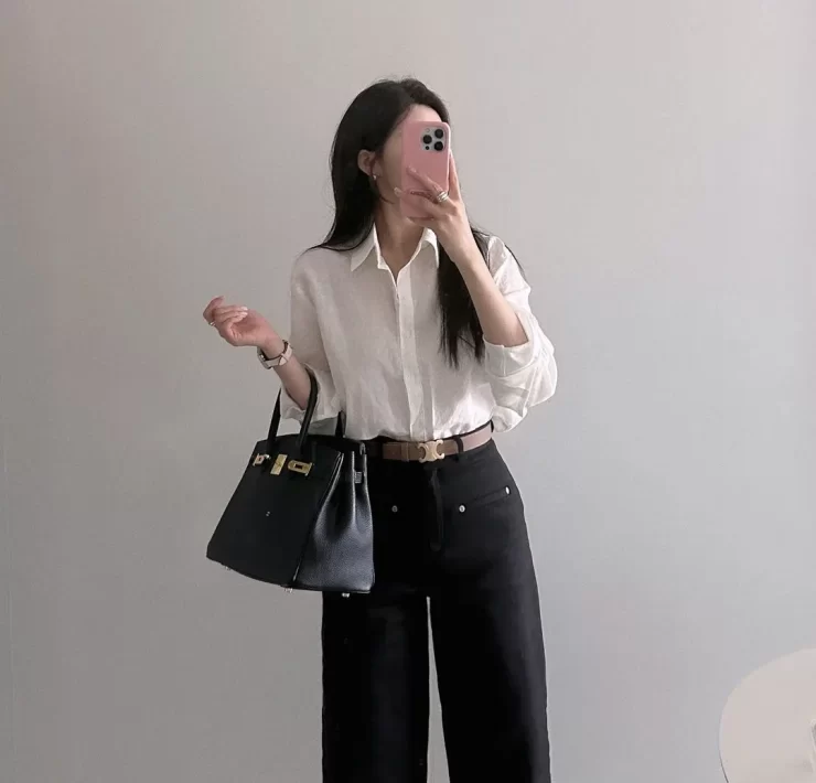 4 Outfit Formulas: How to Dress Stylish for the Office In 2024