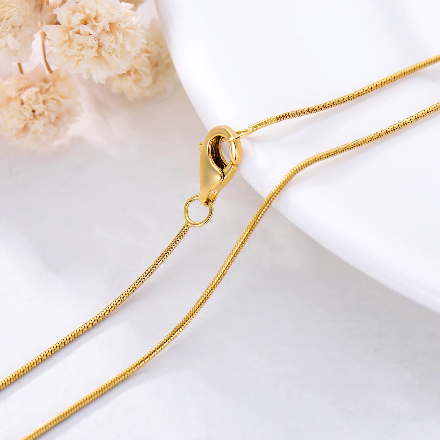 Top 5 Chain Necklace Designs To Watch In 2024