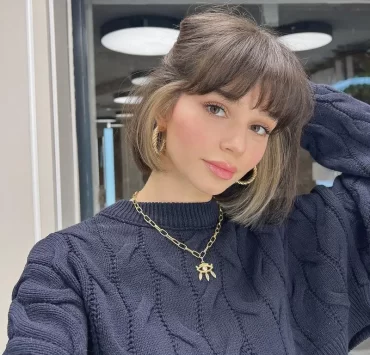 Elegant Ways to Style Big & Statement Necklaces Trend In 2024
