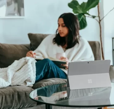 These Chic Items That'll Let Me Survive Stay-at-Home During Fall/Winter 2024