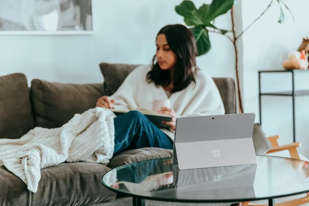 These Chic Items That'll Let Me Survive Stay-at-Home During Fall/Winter 2024