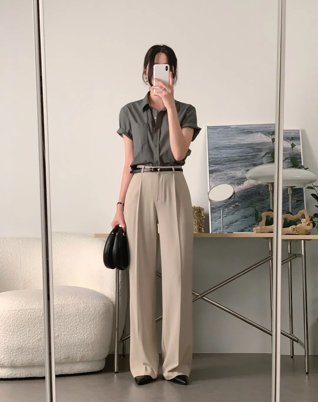 4 Outfit Formulas: How to Dress Stylish for the Office In 2024