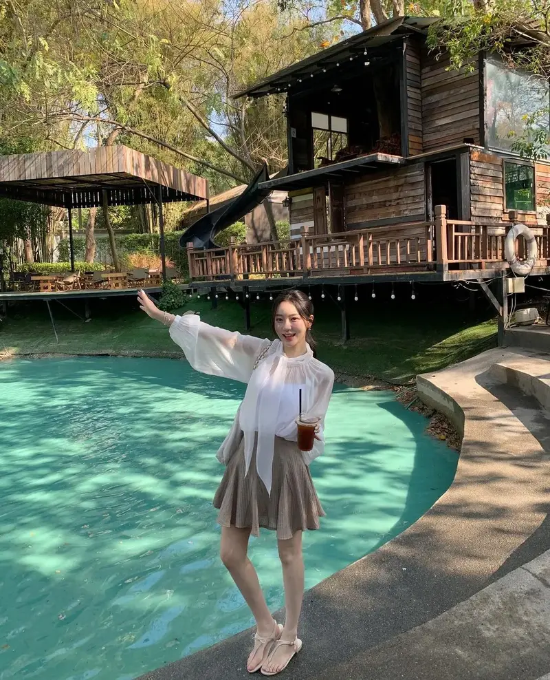 How To Style Mini Flared Skirt For Spring/Summer 2024